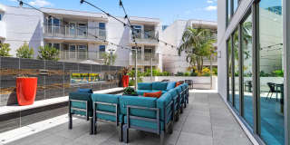 The Elinor Gallery 15