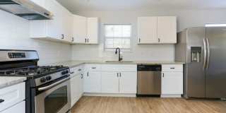 Renovated 3-Bedroom Home in Edison Gallery 7