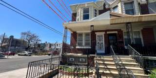 Stunning 3-Bedroom Townhome in Carroll Park! Available NOW! Gallery 1