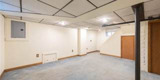 200 Woodward Avenue Gallery 28