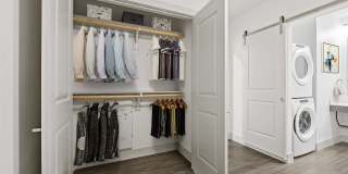 Presidium Frisco Square Gallery 15