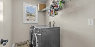 Modern Colonial Single-Family Home Gallery 38