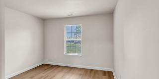 Minutes to Downtown********** Rent $1525/month*********Peaceful Living Gallery 16