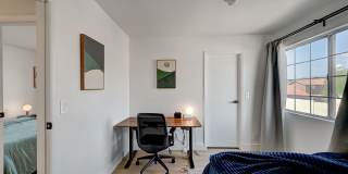 Furnished 4 bedroom home in the Lakes! Gallery 39