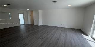 9020 SW 56th Ter Gallery 8