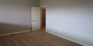 Huge 3BR/3BA Villa at Boulder Springs - Available July!! Gallery 32