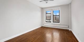 Reside at Belmont Harbor Gallery 13