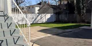 30 Knox Avenue Gallery 4