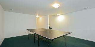 Gorgeous 2 Bedroom Townhome available in Palatine! Gallery 11