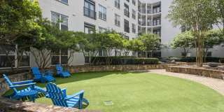 Park & Market Gallery 17