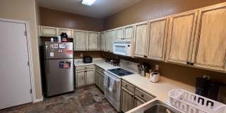 Beautiful Ridgeview at Stetson Hills Townhome Near Powers Corridor Amenities with a 2 Car Garage! Gallery 5