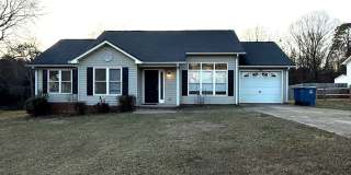 Home with 3 Bedrooms, 2 Baths  Single Attached Garage in Catawba NC Gallery 1