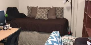 1472 Tenbury Drive - 1 Gallery 25
