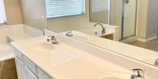 3-6 Month Rental, Amazing Water Front Property With Private Pool! Gallery 26