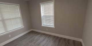 Cute 2 bedroom Duplex Gallery 5