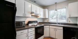 108 Fernbanks Court Gallery 10