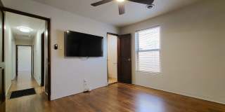 Charming 4 Bed 3 Bath Home Near UNM! Gallery 17