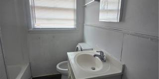 206 Seventh Street Gallery 22