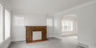 16239 Baylis Street Gallery 3