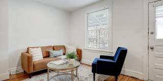 4BR Lancaster Home in School District | Modern Kitchen, Hardwood Floors & Central Air!! Gallery 3