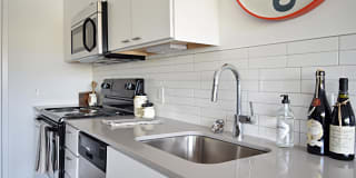 Interstate Gallery 31