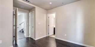5282 Ledgewood Creek Avenue Gallery 9