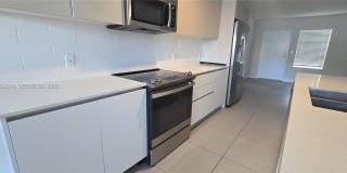 2535 NE 193rd St Gallery 5