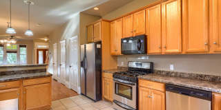 Spacious Midtown 3 Bedroom 2.5 Bath Spacious Midtown 3 Bedroom 2.5 Bath Gallery 6