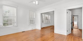 2 BED | 1 BATH | STARLAND DISTRICT Gallery 12