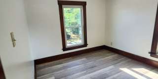 Beautifully Update 4 Bedroom House For Rent in Firestone Park Gallery 16