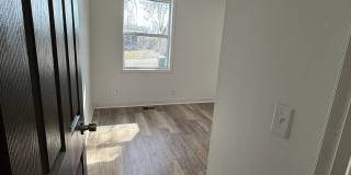 561 Singer Drive - B Gallery 41