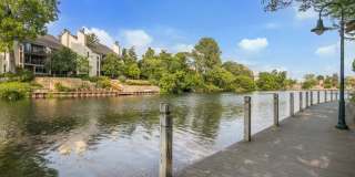 Furnished Pet-Friendly 30-Day Extended Stay Riverfront Condo Gallery 3