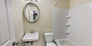 Updated 3+2.5 End Unit w/ 2 PARKING SPACES Gallery 32