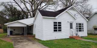 Cute 2BR/1BA Cottage With Lots of Extras! Gallery 1