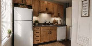 109 S McKinley Ave - Walk to Ball State – Bright & Updated 2BR Home! PRELEASING for AUGUST! Gallery 1