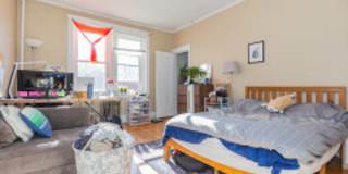 HOT BROOKLINE LISTING!!! Gallery 1