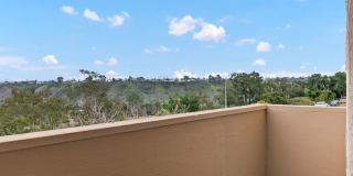 Woodlands South - La Jolla Townhome Gallery 20