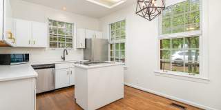 Newly Renovated 2-Bedroom Townhome in the Heart of Green Hills Gallery 9