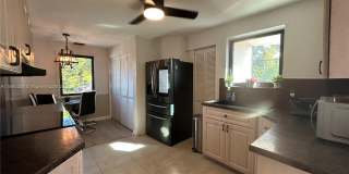 1534 Monroe St Gallery 9