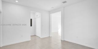 2542 SE 29th St Gallery 9