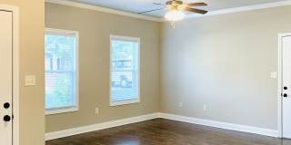 105 Riverwood Avenue Gallery 2