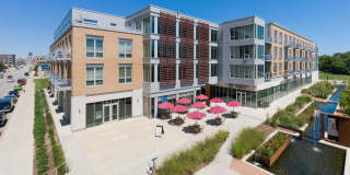 Freshwater Plaza Gallery 7