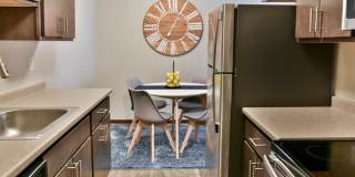 Oakdale Apartments of West St. Paul Gallery 1