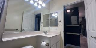 Beautiful two bedroom, two bath Condo In Long Beach Gallery 12