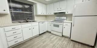 1911 NE 28th Ct Gallery 1