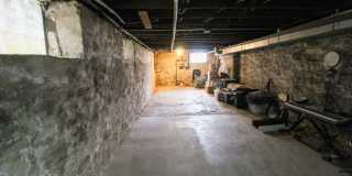 421 Hopkins Street-1 Gallery 24