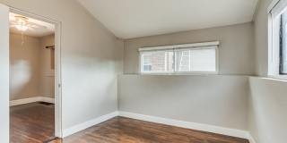 4435 Clay Street Gallery 20