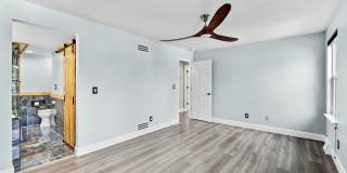 2 bed, 2 bath Available Now! Gallery 18
