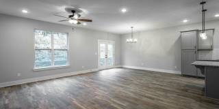 650 Ladd Avenue Gallery 8