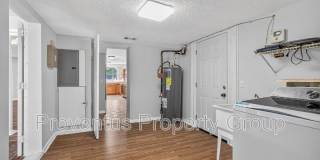 8 Manor Drive Gallery 27
